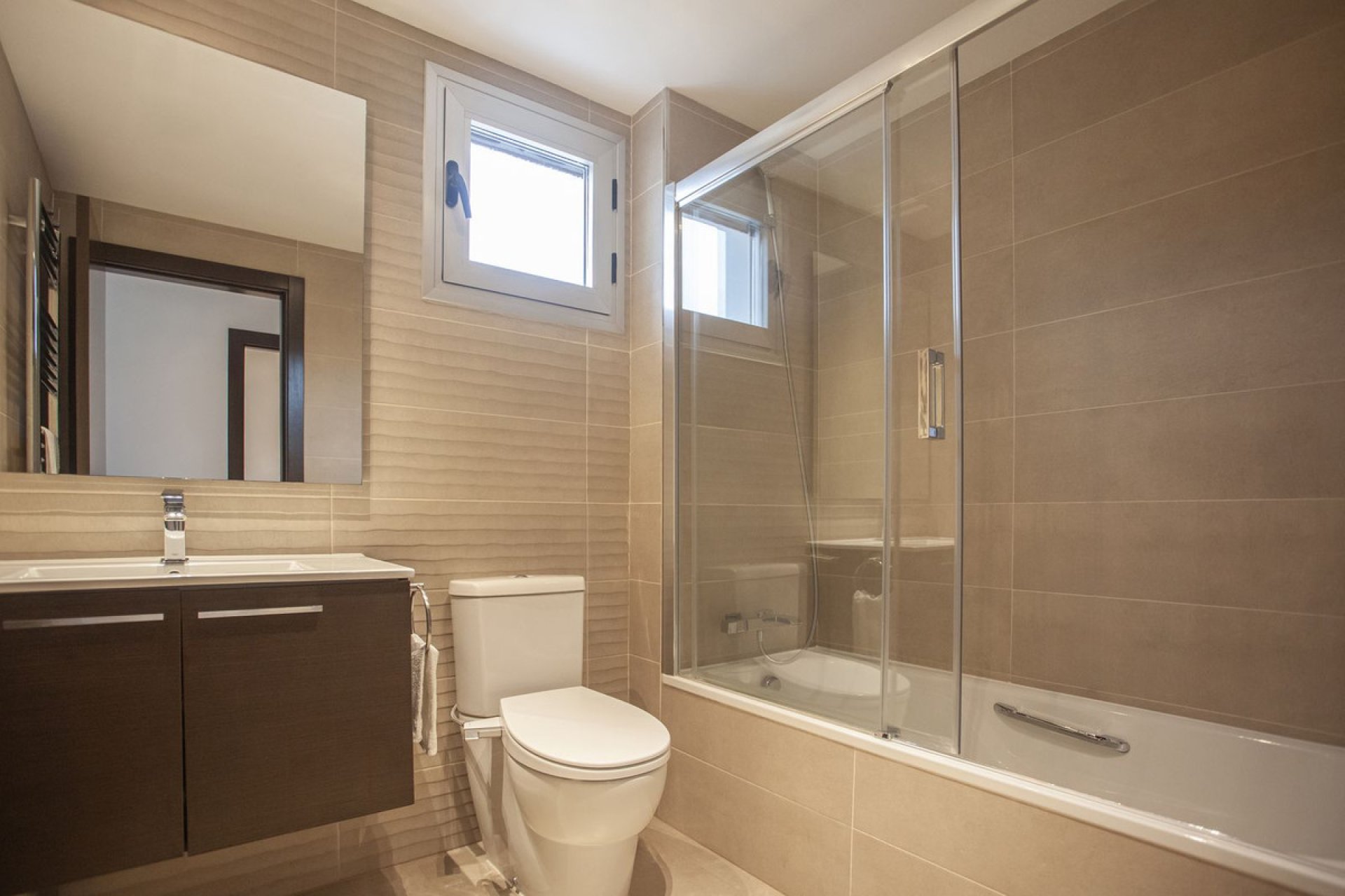 Resale - Ground floor apartment - Marbella - La Mairena