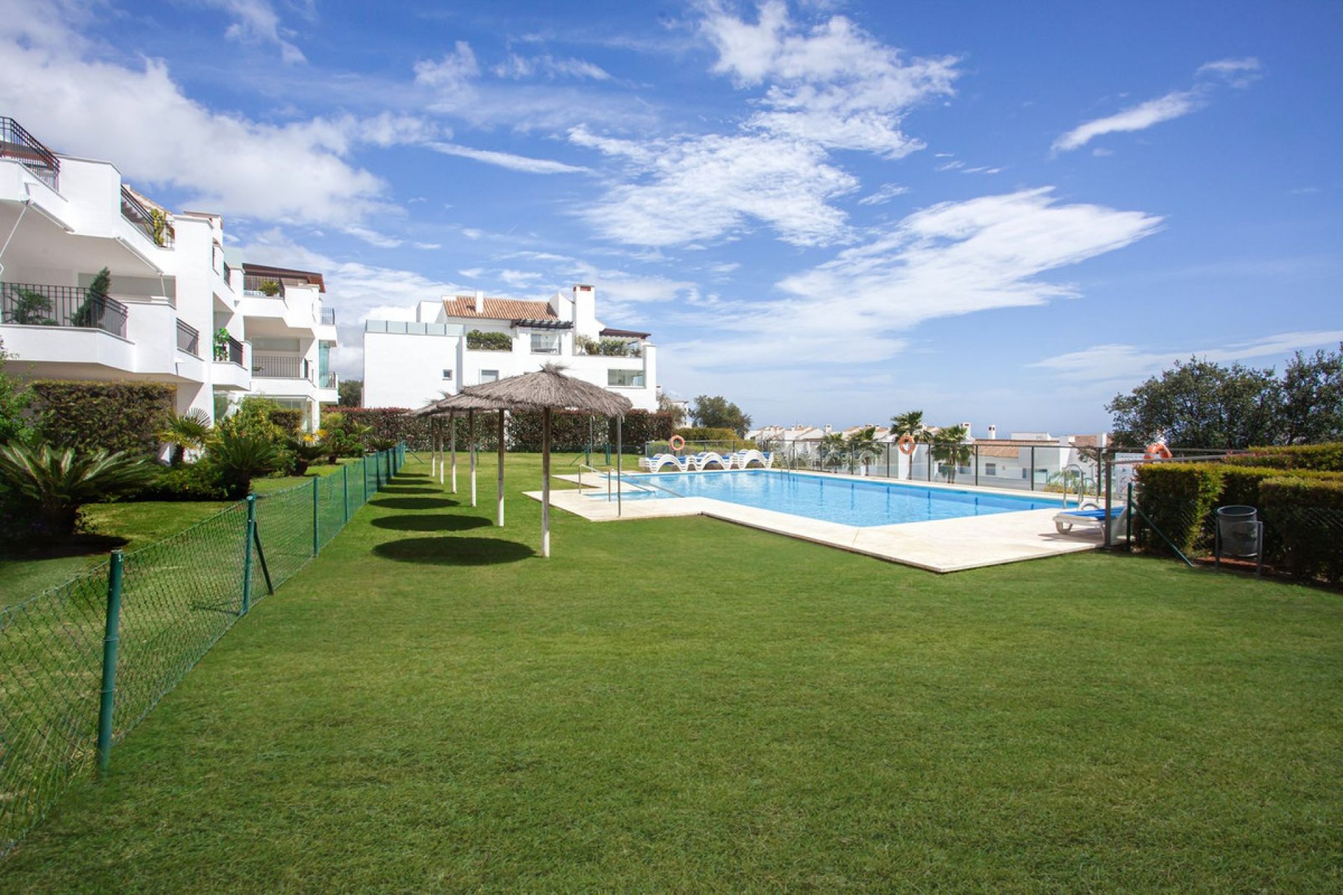 Resale - Ground floor apartment - Marbella - La Mairena