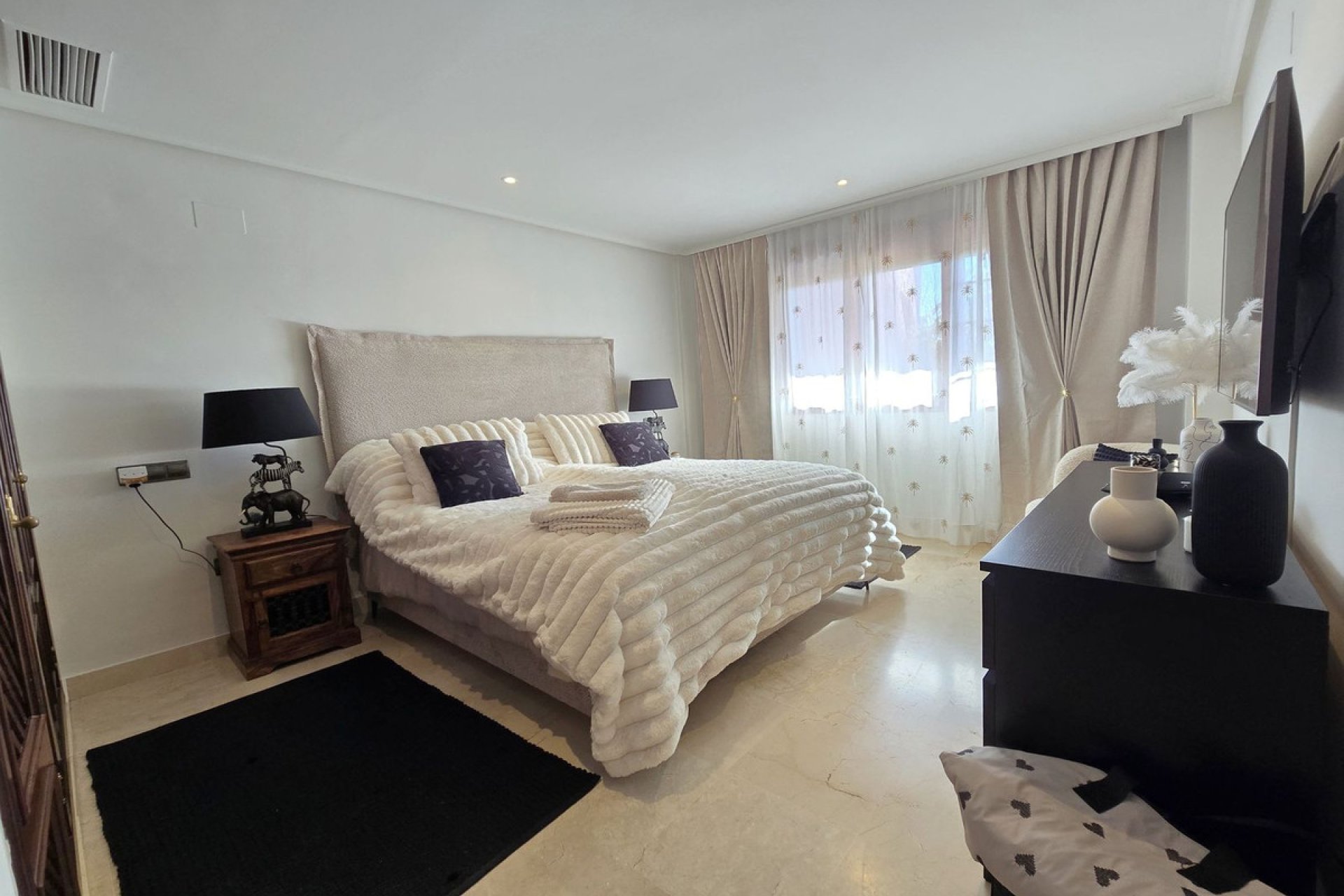 Resale - Ground floor apartment - Marbella - La Mairena