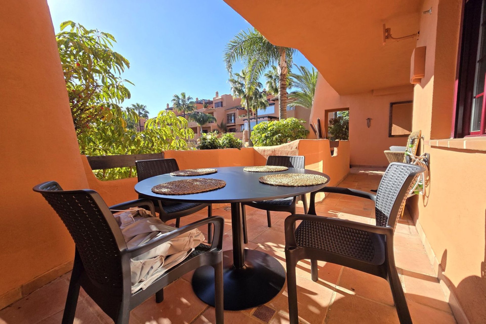 Resale - Ground floor apartment - Marbella - La Mairena
