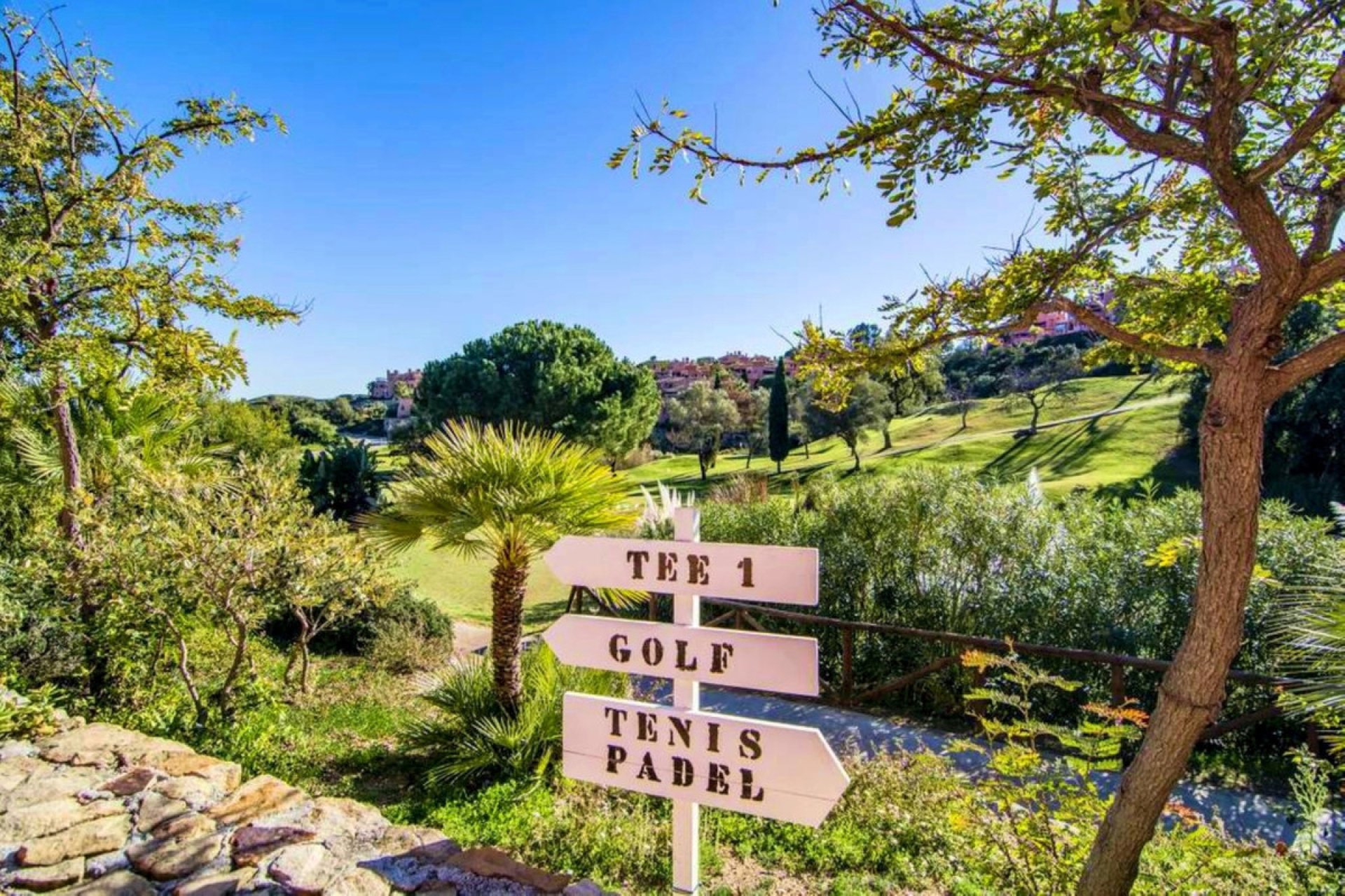 Resale - Ground floor apartment - Marbella - La Mairena