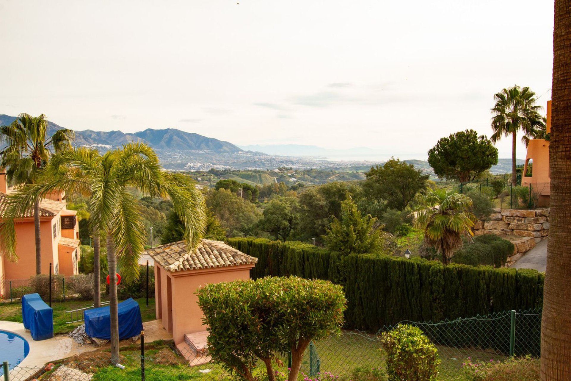 Resale - Ground floor apartment - Marbella - La Mairena