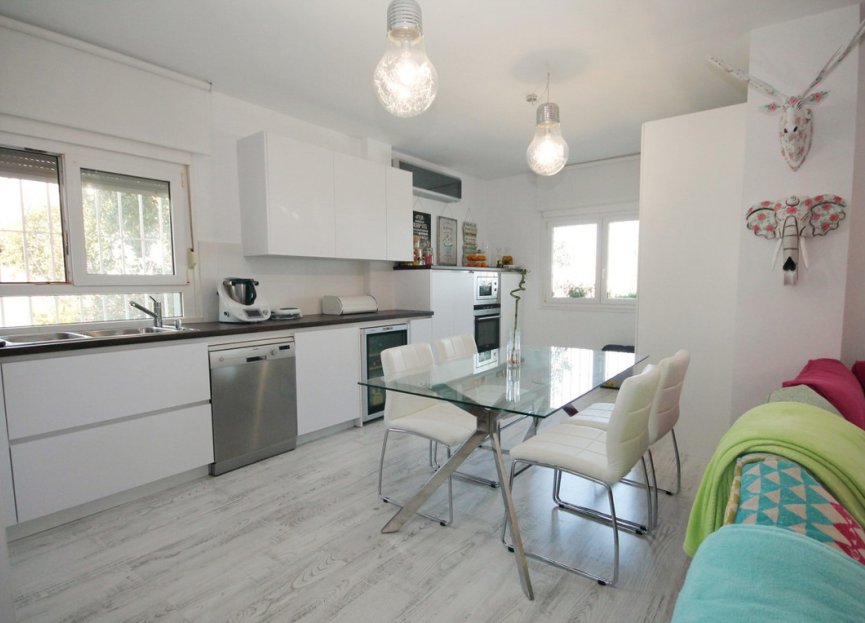 Resale - Ground floor apartment - Marbella - La Mairena