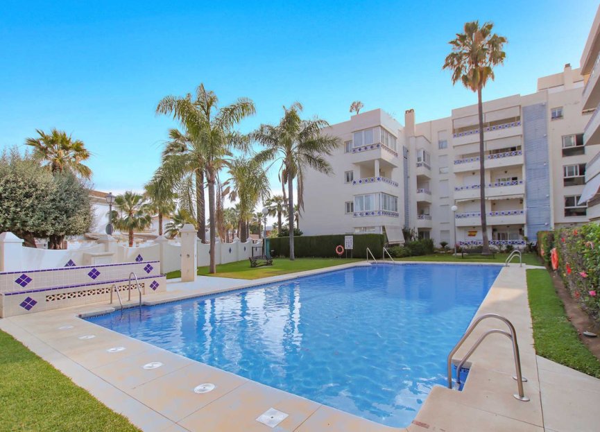 Resale - Ground floor apartment - Marbella - Las Chapas