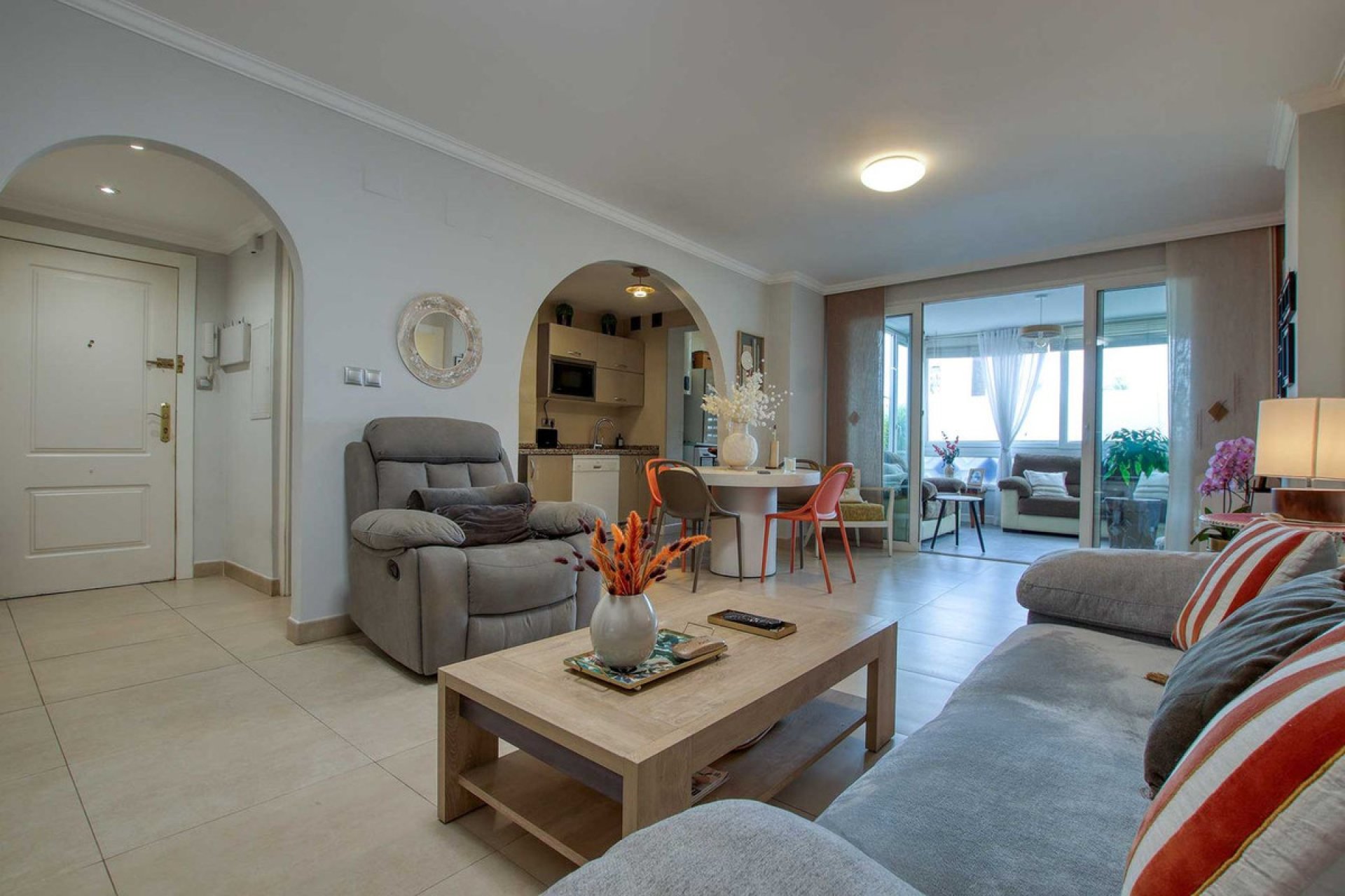 Resale - Ground floor apartment - Marbella - Las Chapas