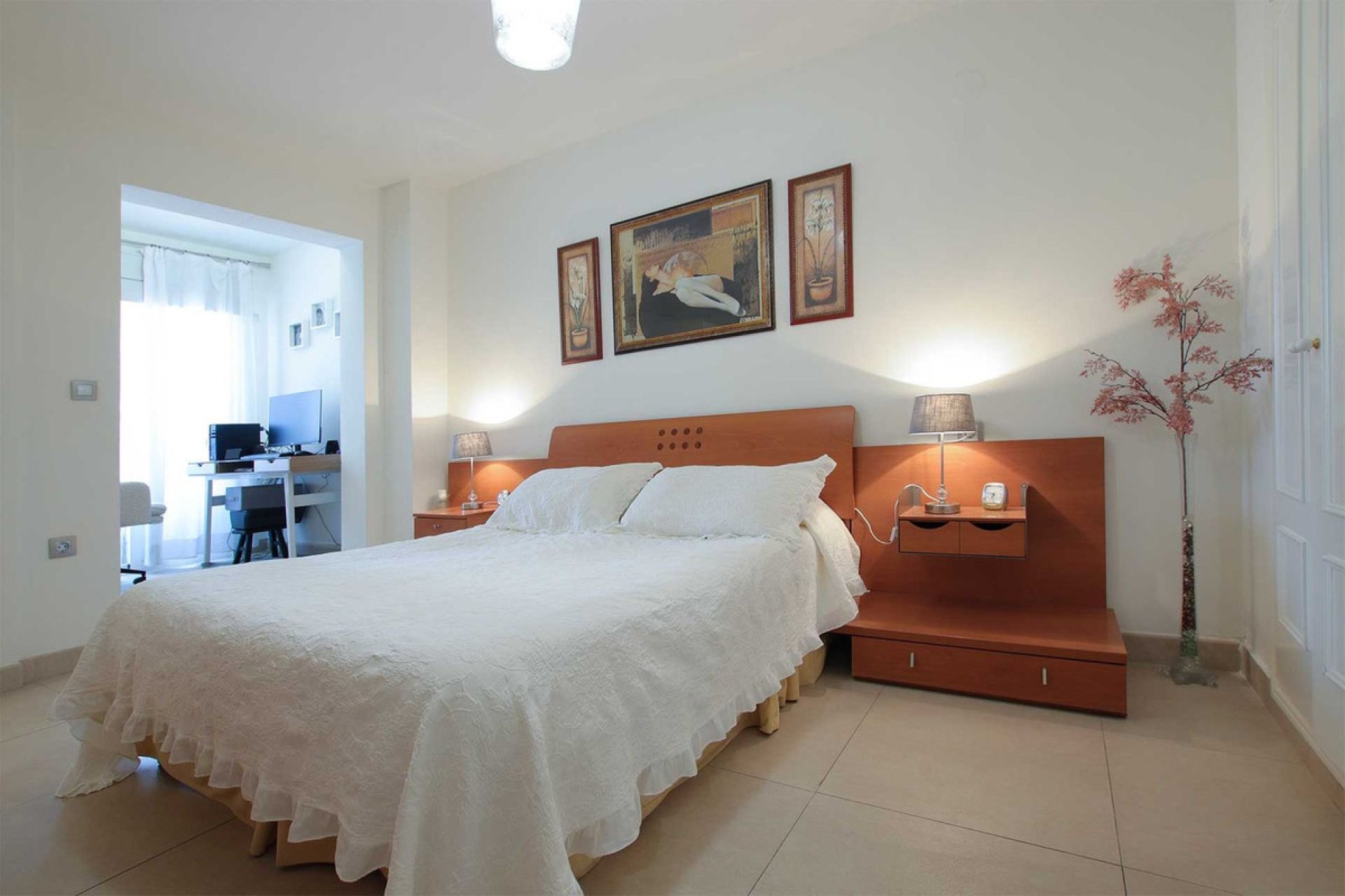 Resale - Ground floor apartment - Marbella - Las Chapas