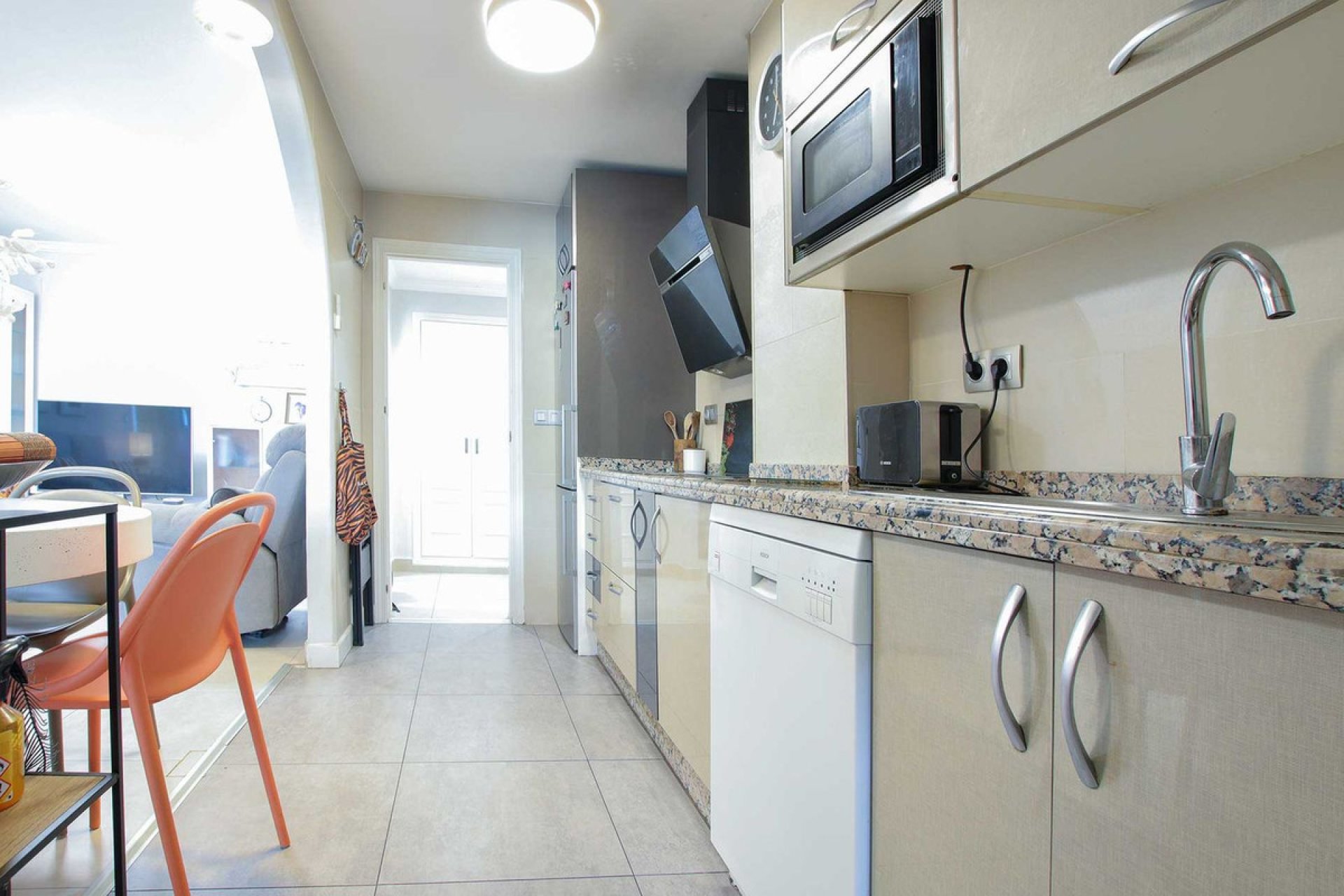 Resale - Ground floor apartment - Marbella - Las Chapas