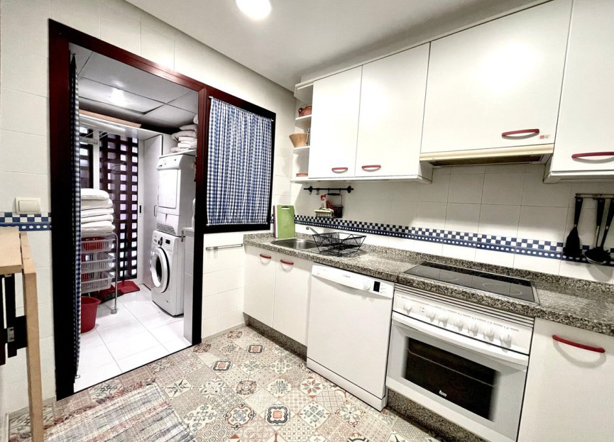 Resale - Ground floor apartment - Marbella - Los Monteros