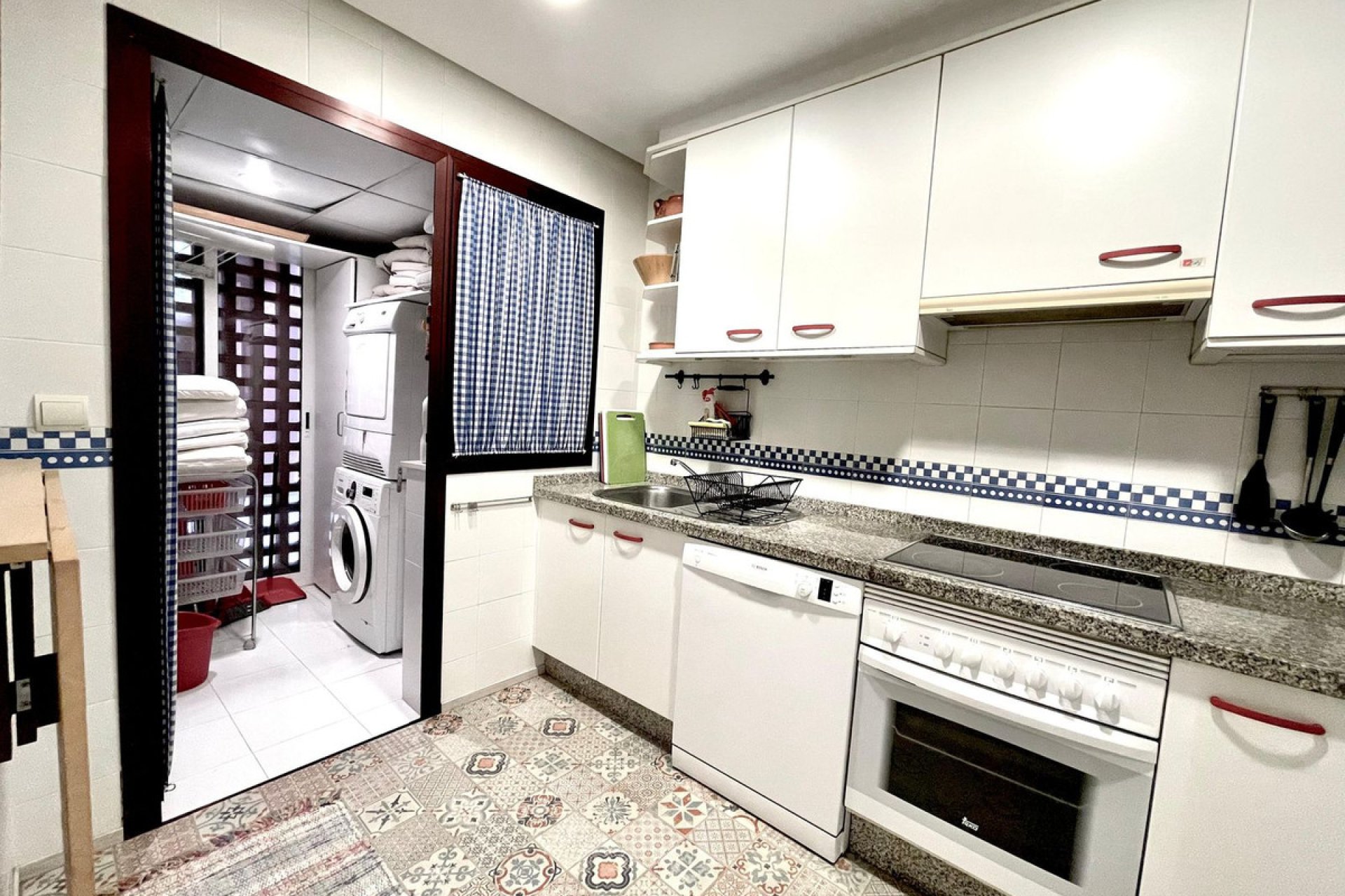 Resale - Ground floor apartment - Marbella - Los Monteros