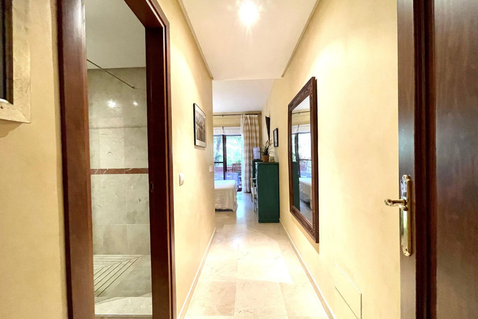 Resale - Ground floor apartment - Marbella - Los Monteros