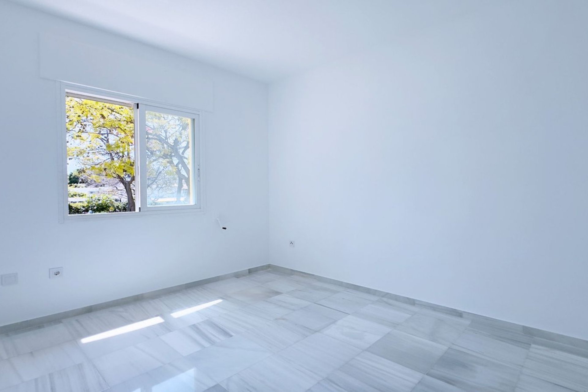 Resale - Ground floor apartment - Marbella - Marbella Centro