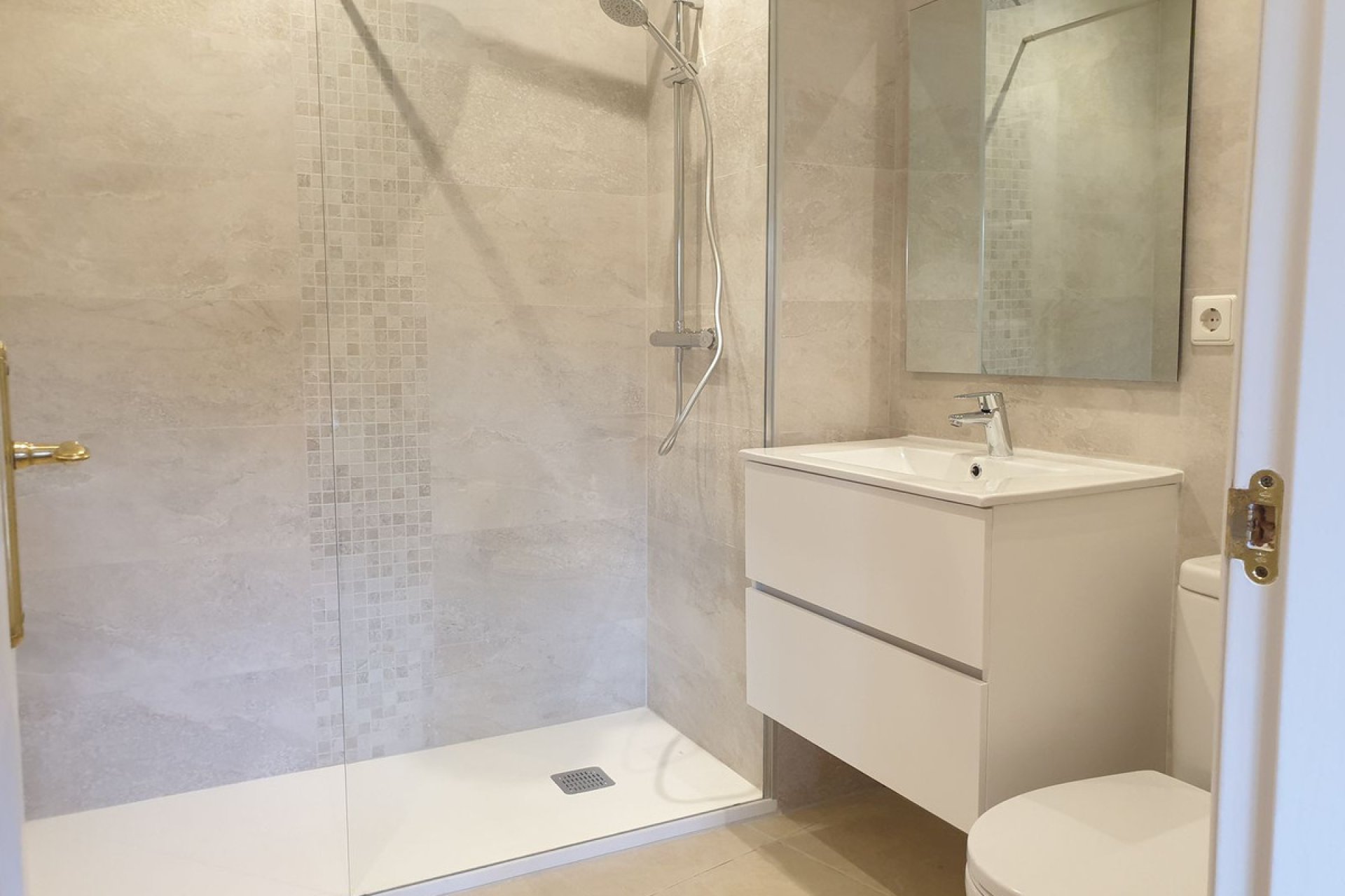 Resale - Ground floor apartment - Marbella - Marbesa