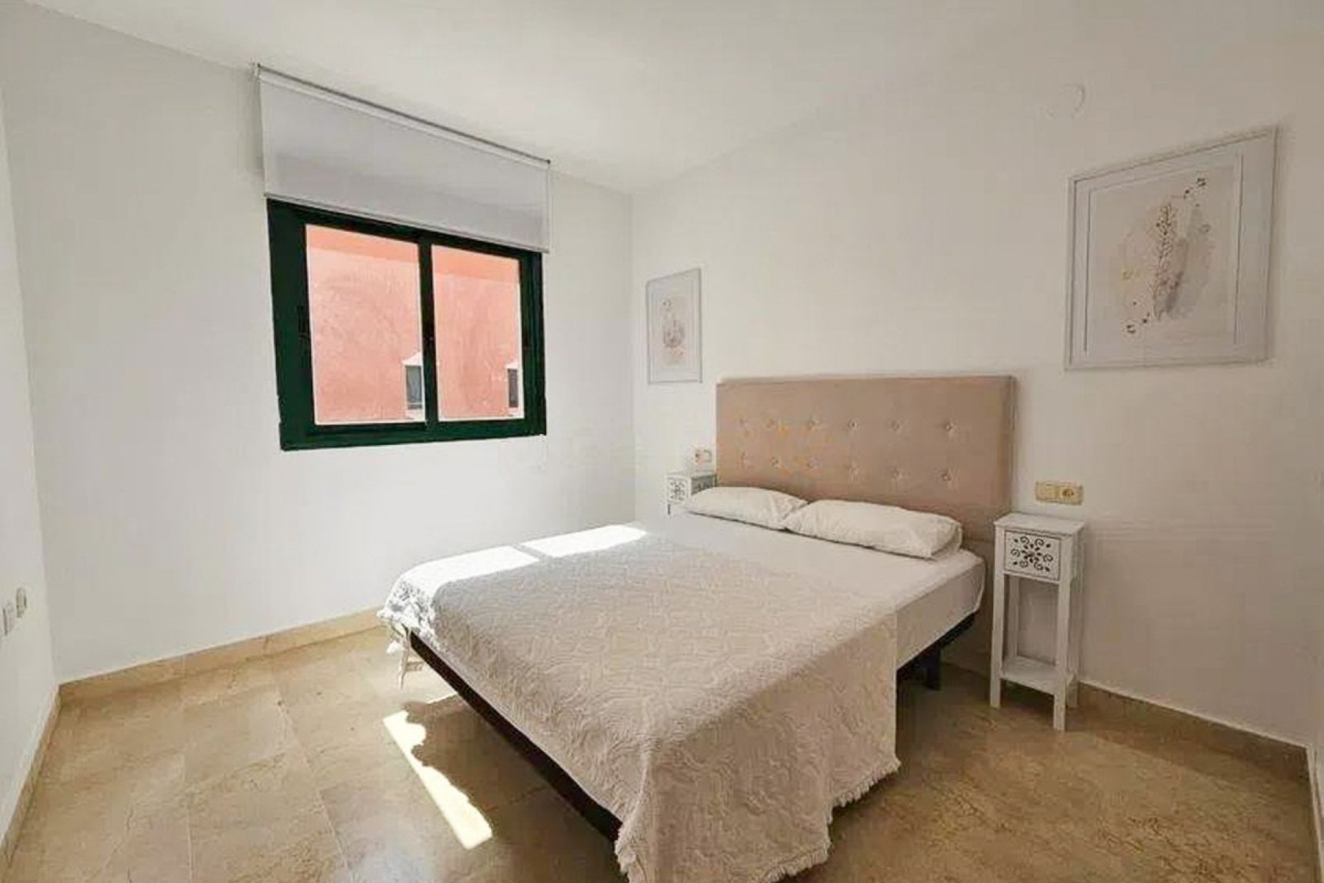 Resale - Ground floor apartment - Marbella - Marbesa