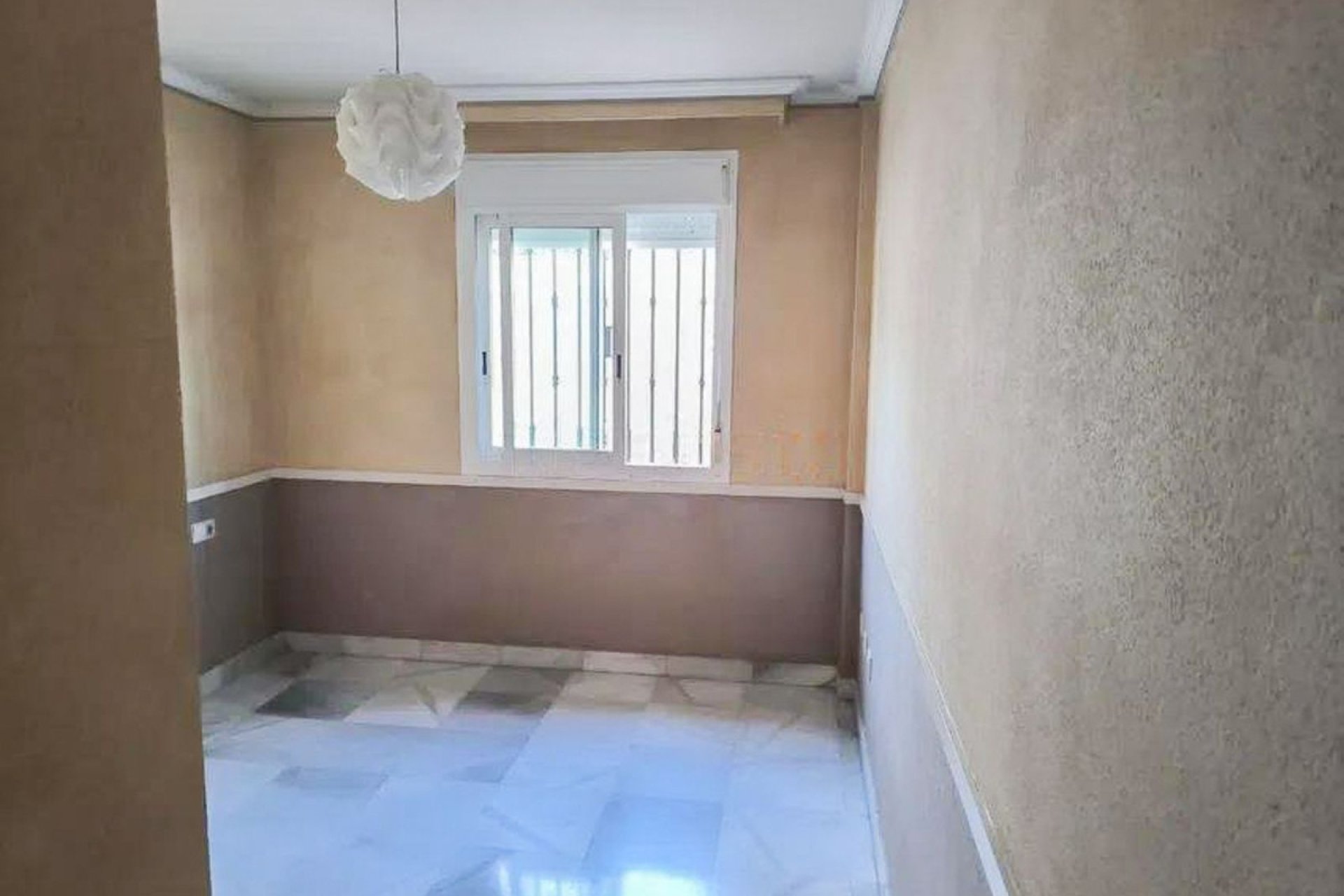 Resale - Ground floor apartment - Marbella - Nagüeles