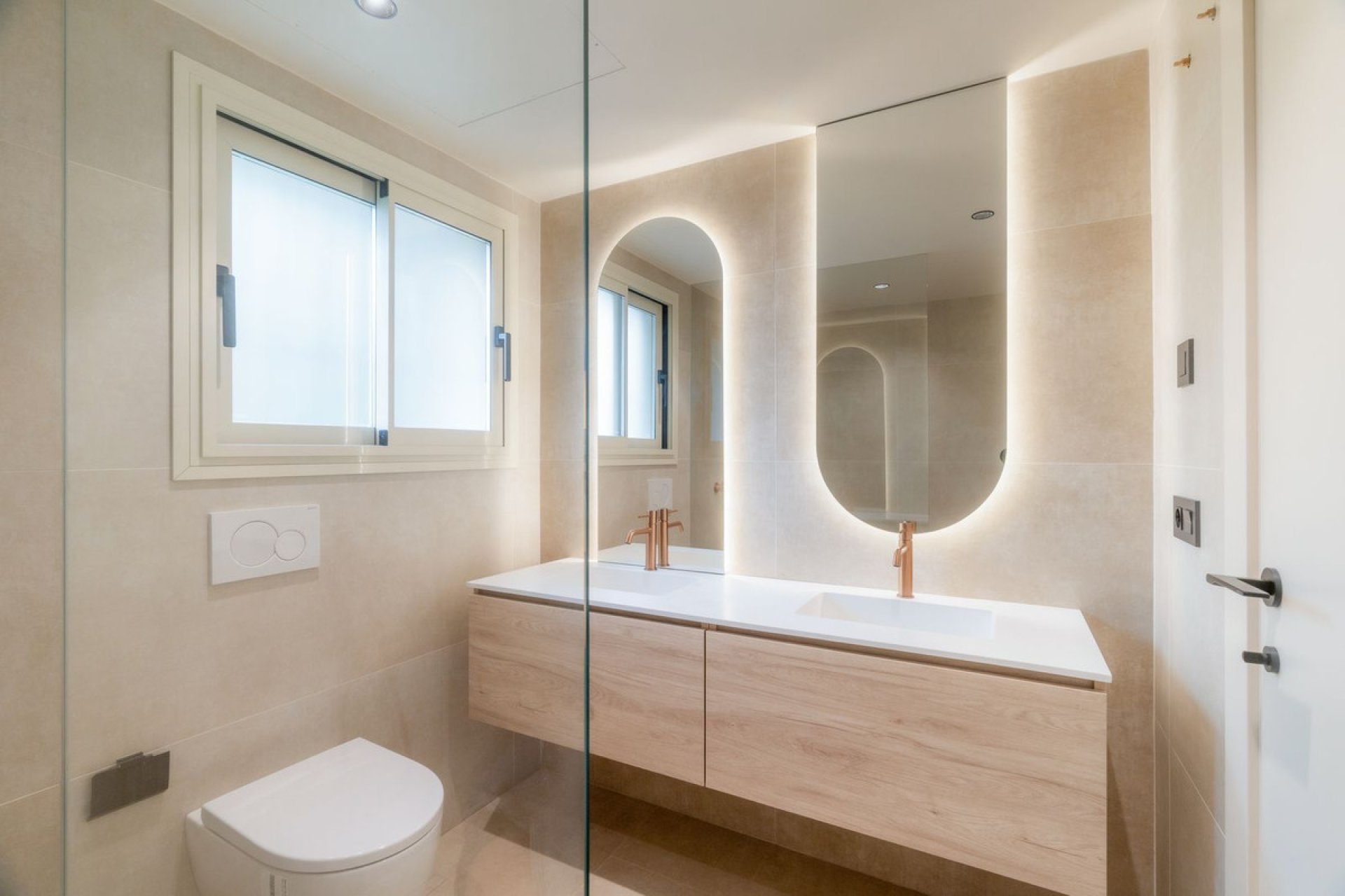 Resale - Ground floor apartment - Marbella - Nueva Andalucia