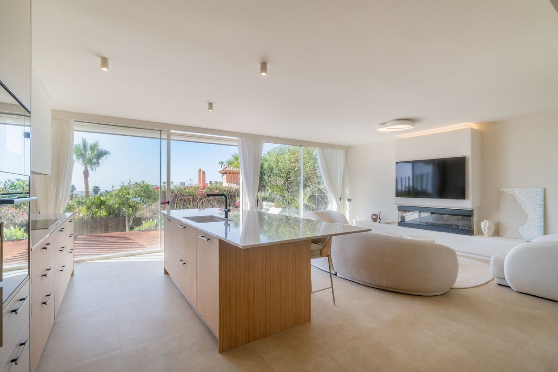 Resale - Ground floor apartment - Marbella - Nueva Andalucia
