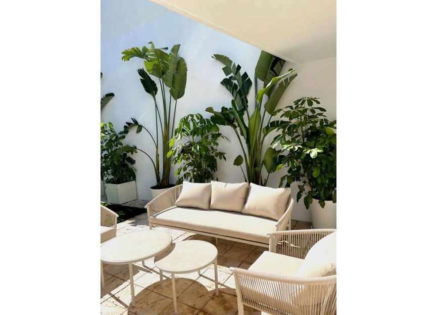 Resale - Ground floor apartment - Marbella - Nueva Andalucia