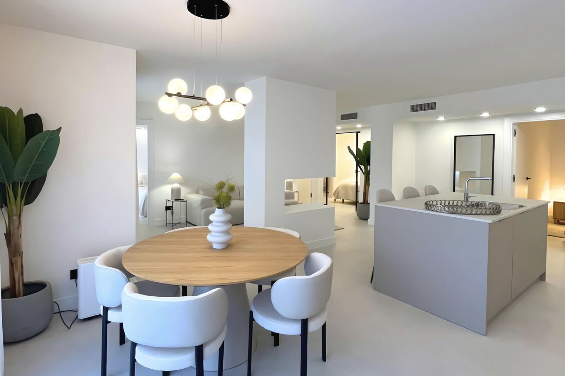Resale - Ground floor apartment - Marbella - Nueva Andalucia