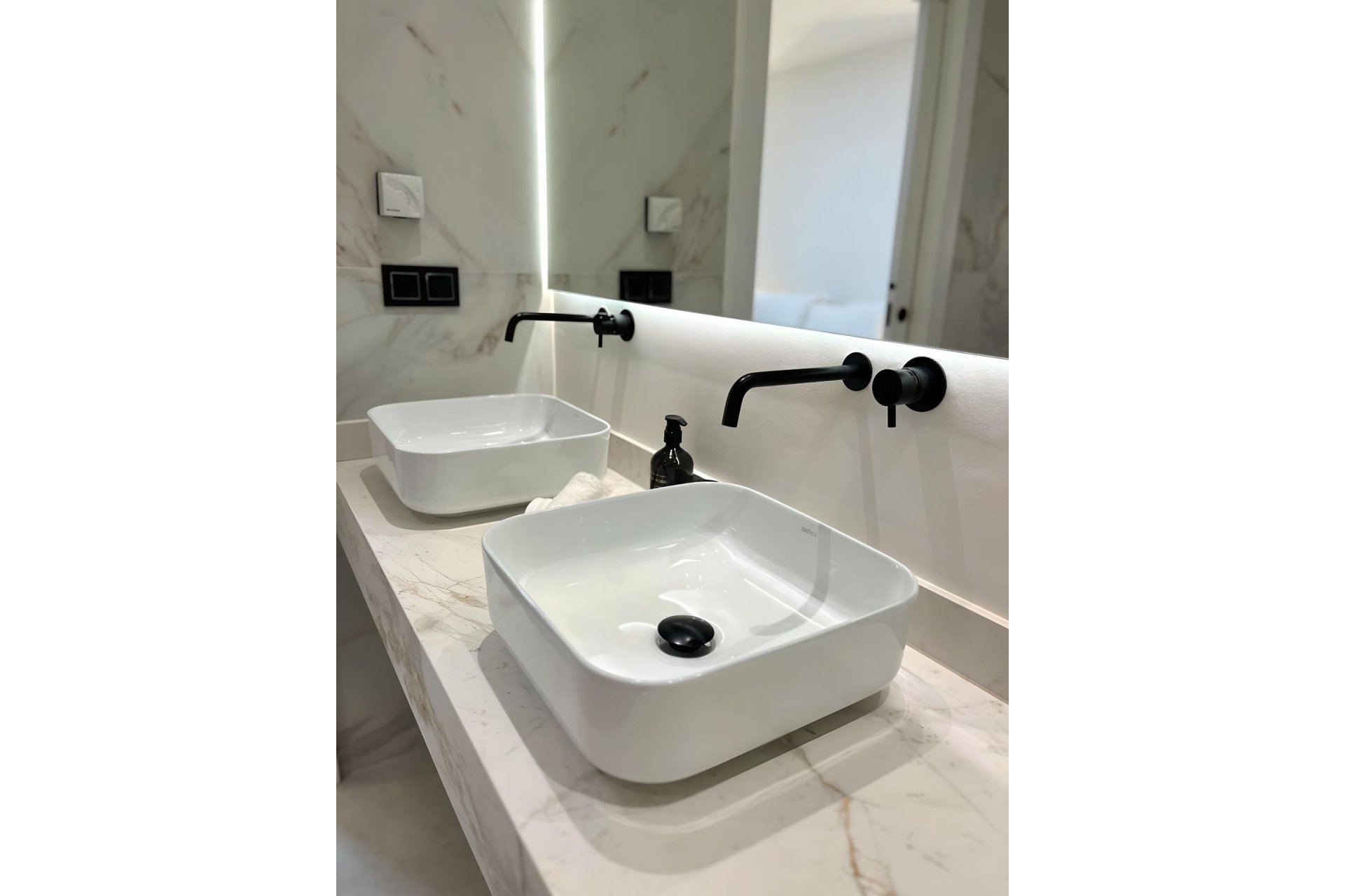 Resale - Ground floor apartment - Marbella - Nueva Andalucia