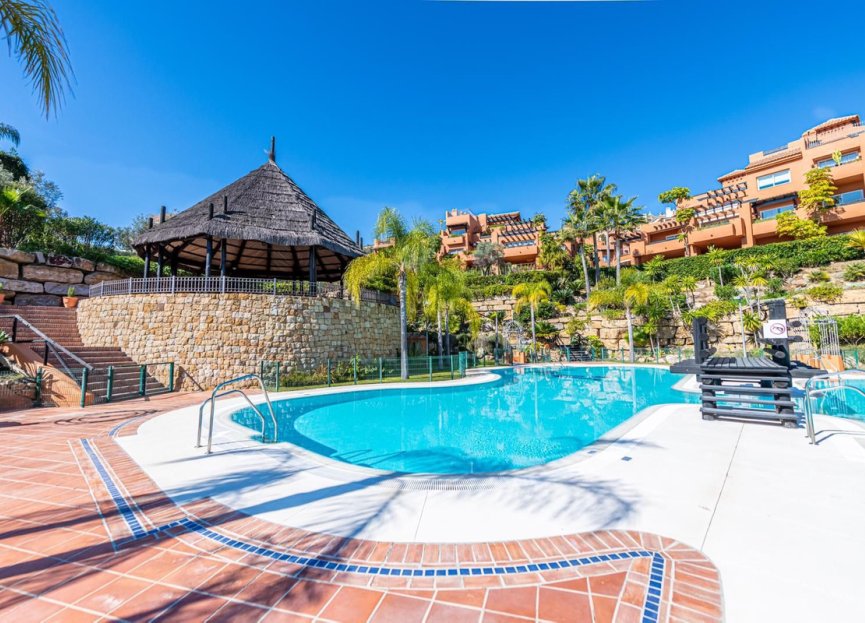 Resale - Ground floor apartment - Marbella - Nueva Andalucia