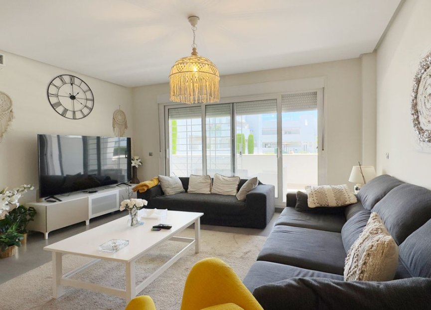 Resale - Ground floor apartment - Marbella - Nueva Andalucia