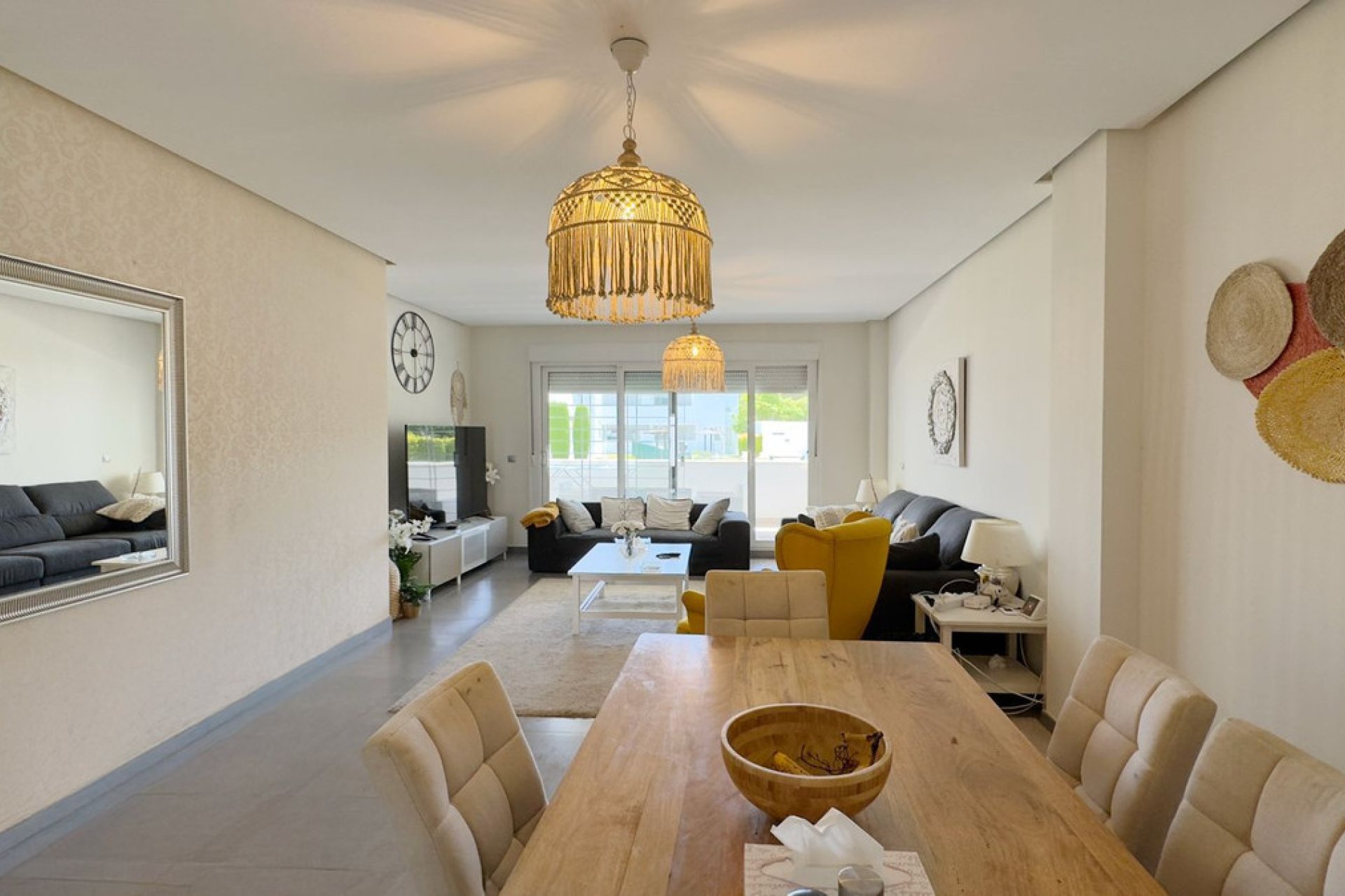 Resale - Ground floor apartment - Marbella - Nueva Andalucia
