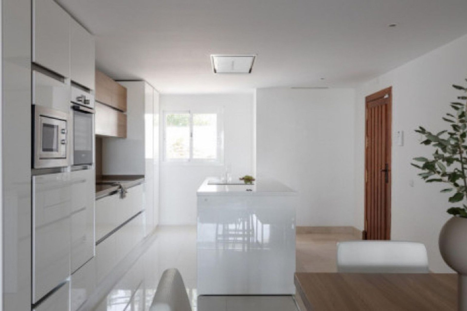 Resale - Ground floor apartment - Marbella - Nueva Andalucia