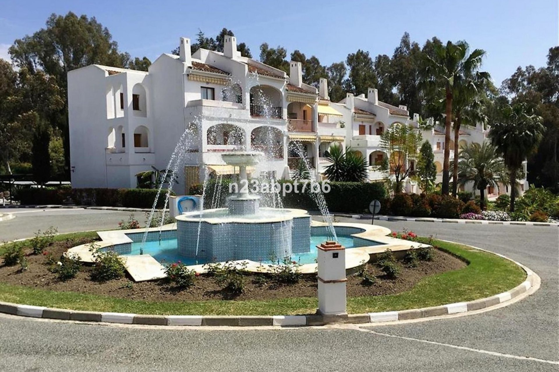 Resale - Ground floor apartment - Marbella - Nueva Andalucia