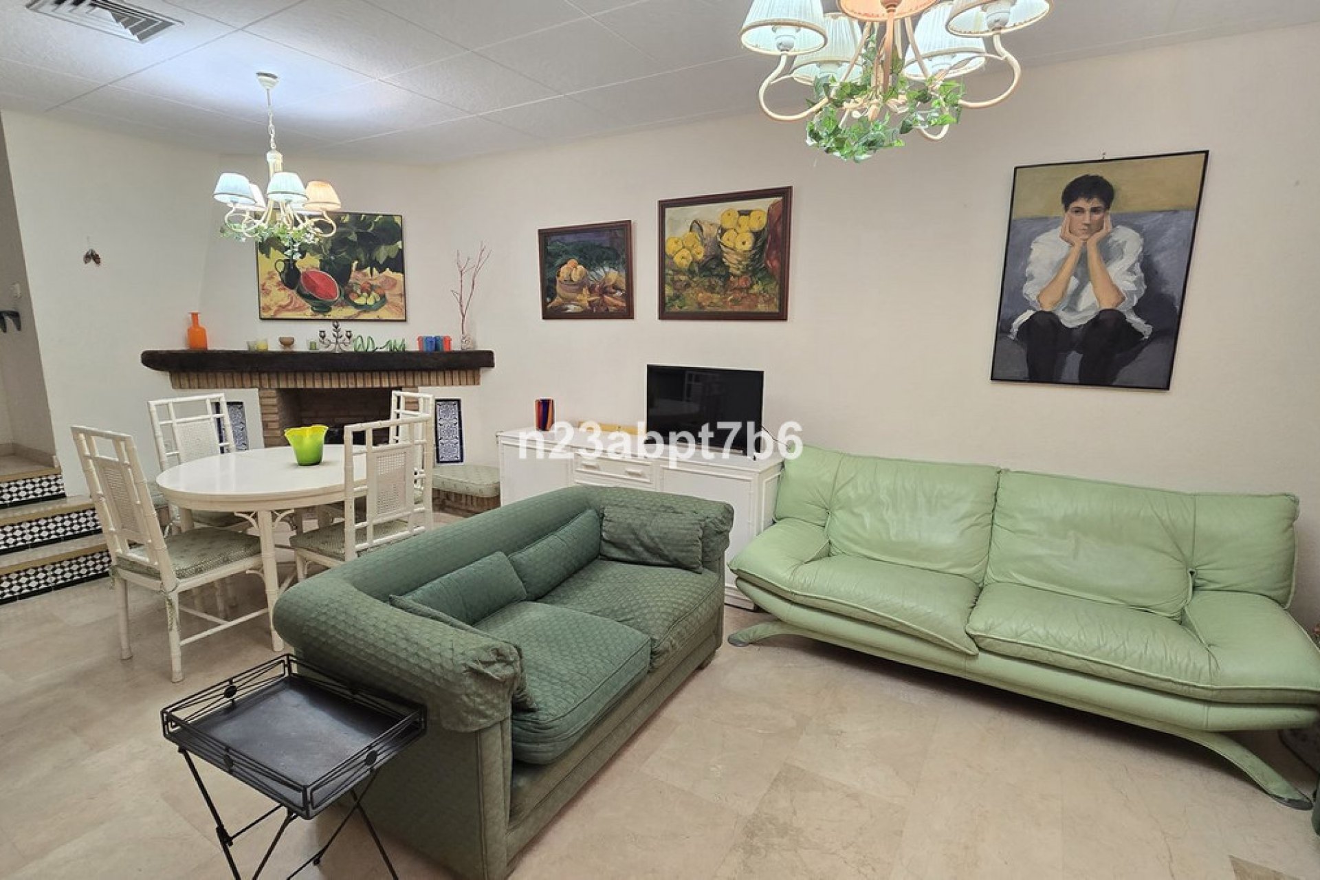Resale - Ground floor apartment - Marbella - Nueva Andalucia