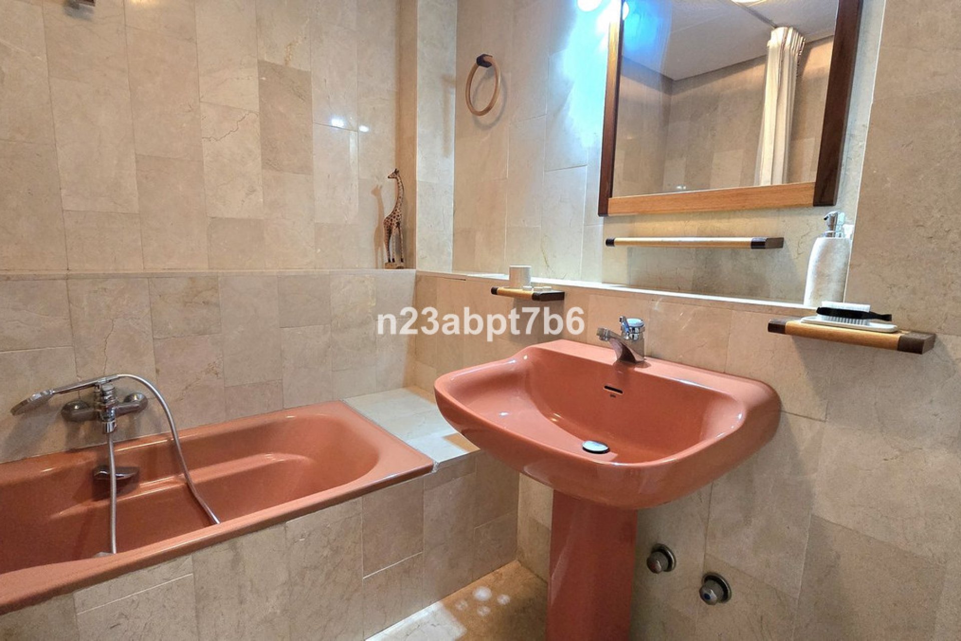 Resale - Ground floor apartment - Marbella - Nueva Andalucia