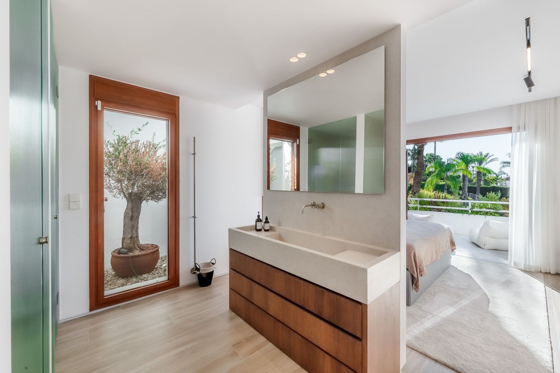 Resale - Ground floor apartment - Marbella - Nueva Andalucia