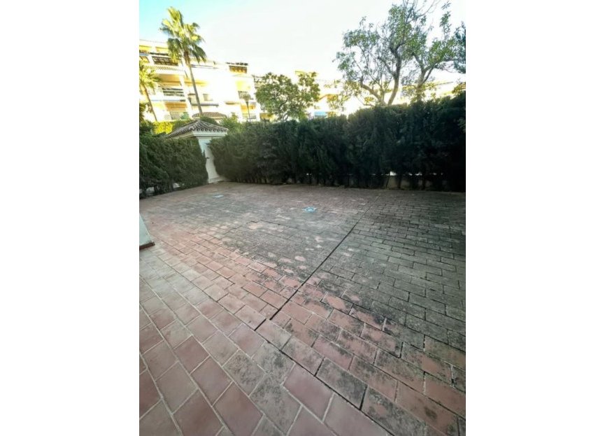 Resale - Ground floor apartment - Marbella - Nueva Andalucia