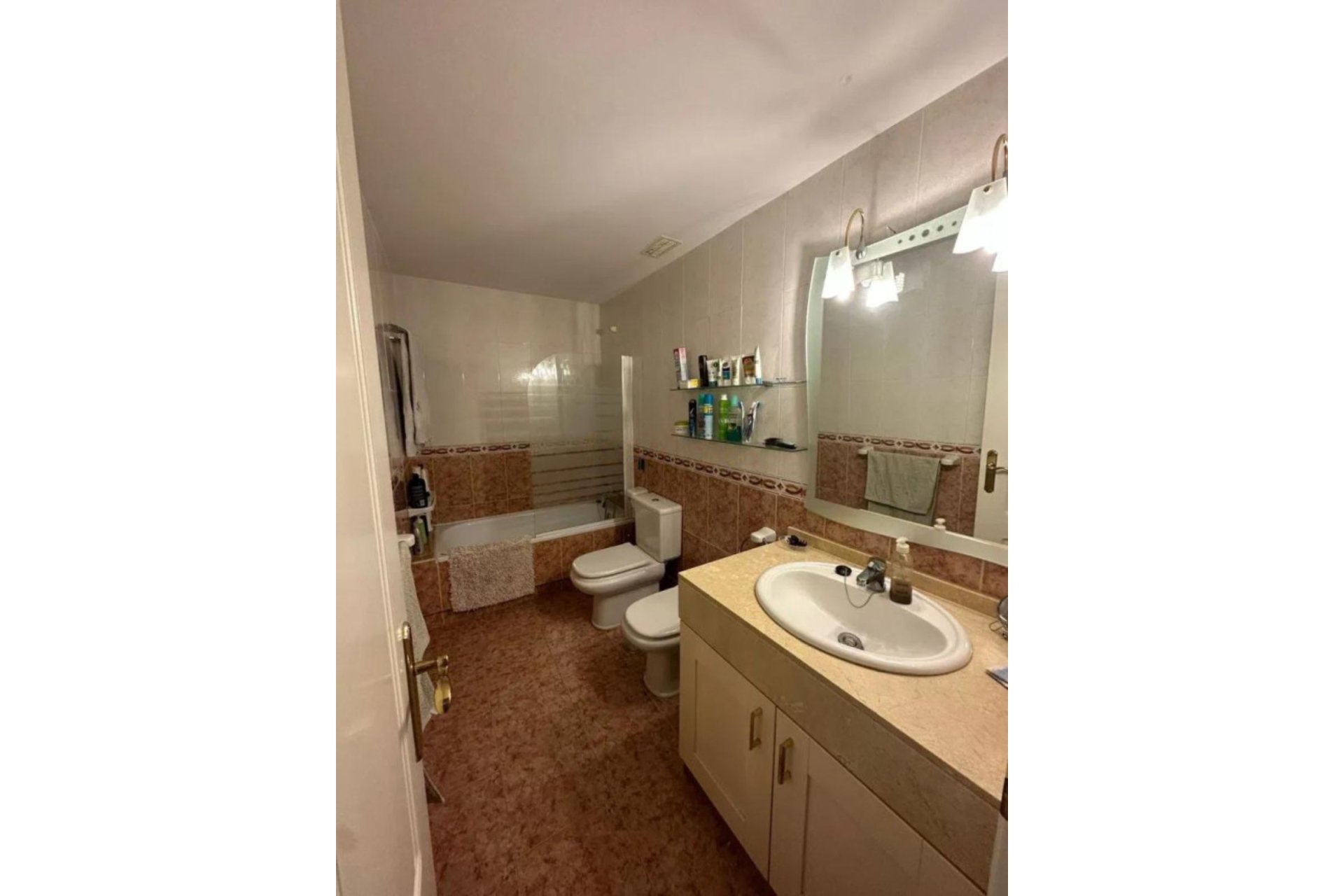 Resale - Ground floor apartment - Marbella - Nueva Andalucia