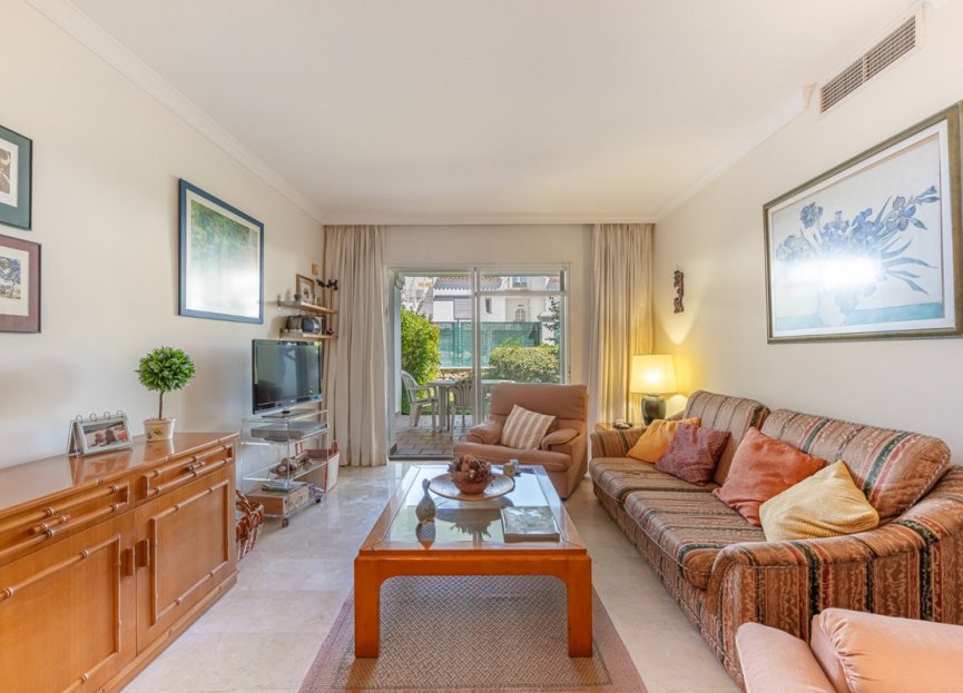 Resale - Ground floor apartment - Marbella - Nueva Andalucia