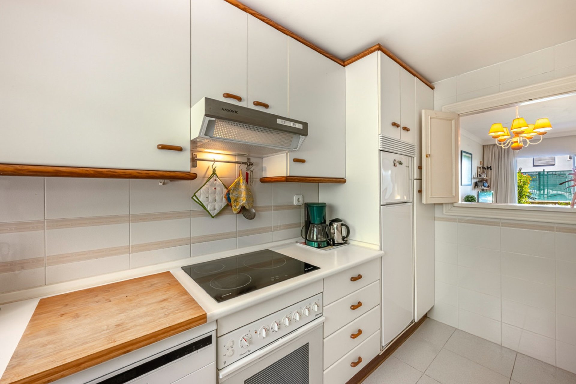 Resale - Ground floor apartment - Marbella - Nueva Andalucia