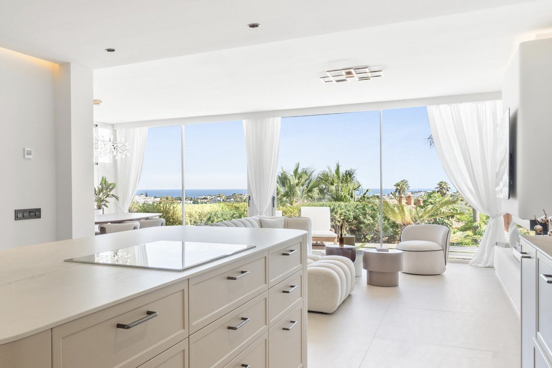 Resale - Ground floor apartment - Marbella - Nueva Andalucia