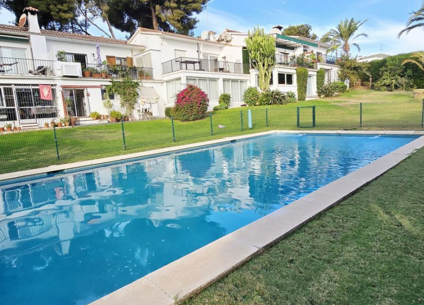 Resale - Ground floor apartment - Marbella - Nueva Andalucia
