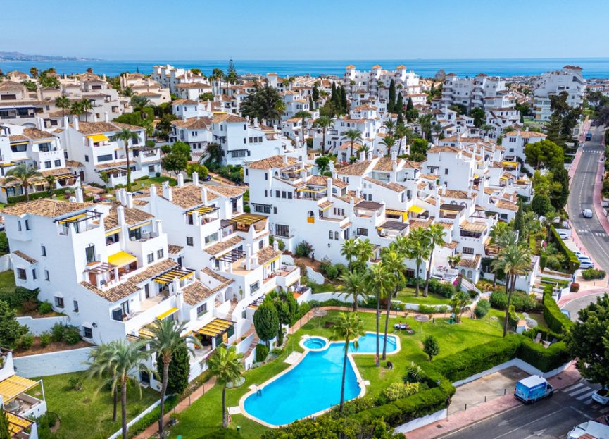 Resale - Ground floor apartment - Marbella - Nueva Andalucia