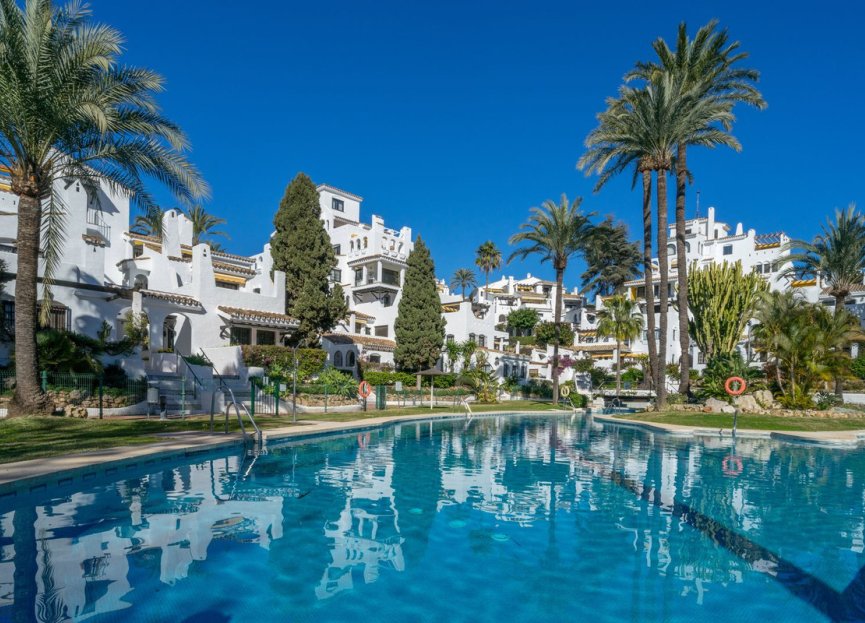 Resale - Ground floor apartment - Marbella - Nueva Andalucia