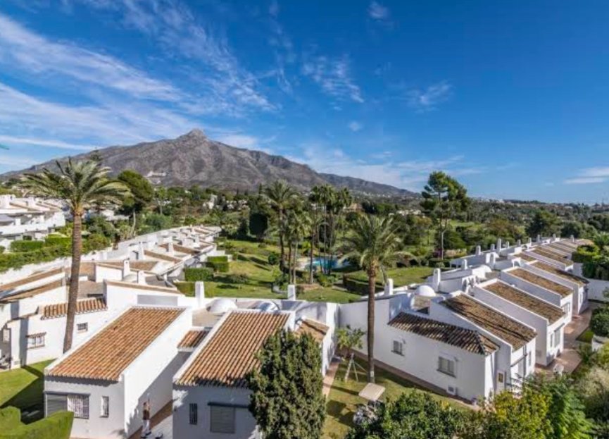 Resale - Ground floor apartment - Marbella - Nueva Andalucia