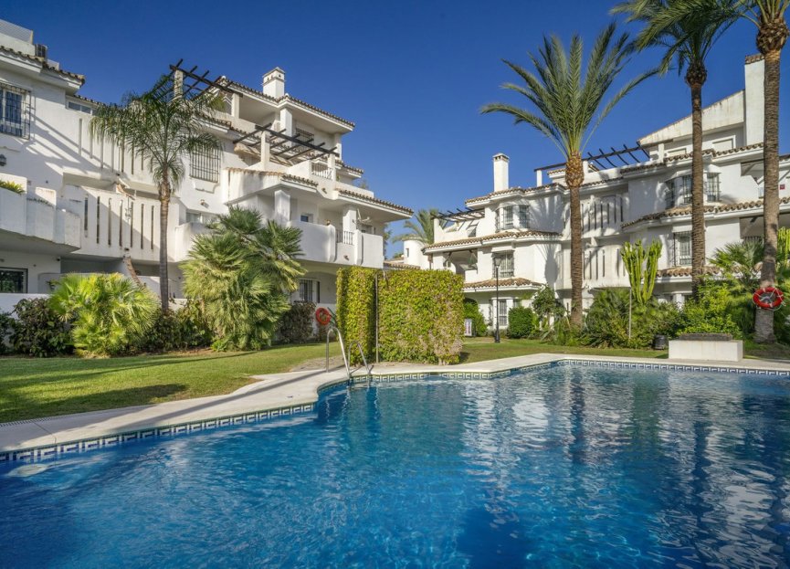 Resale - Ground floor apartment - Marbella - Nueva Andalucia