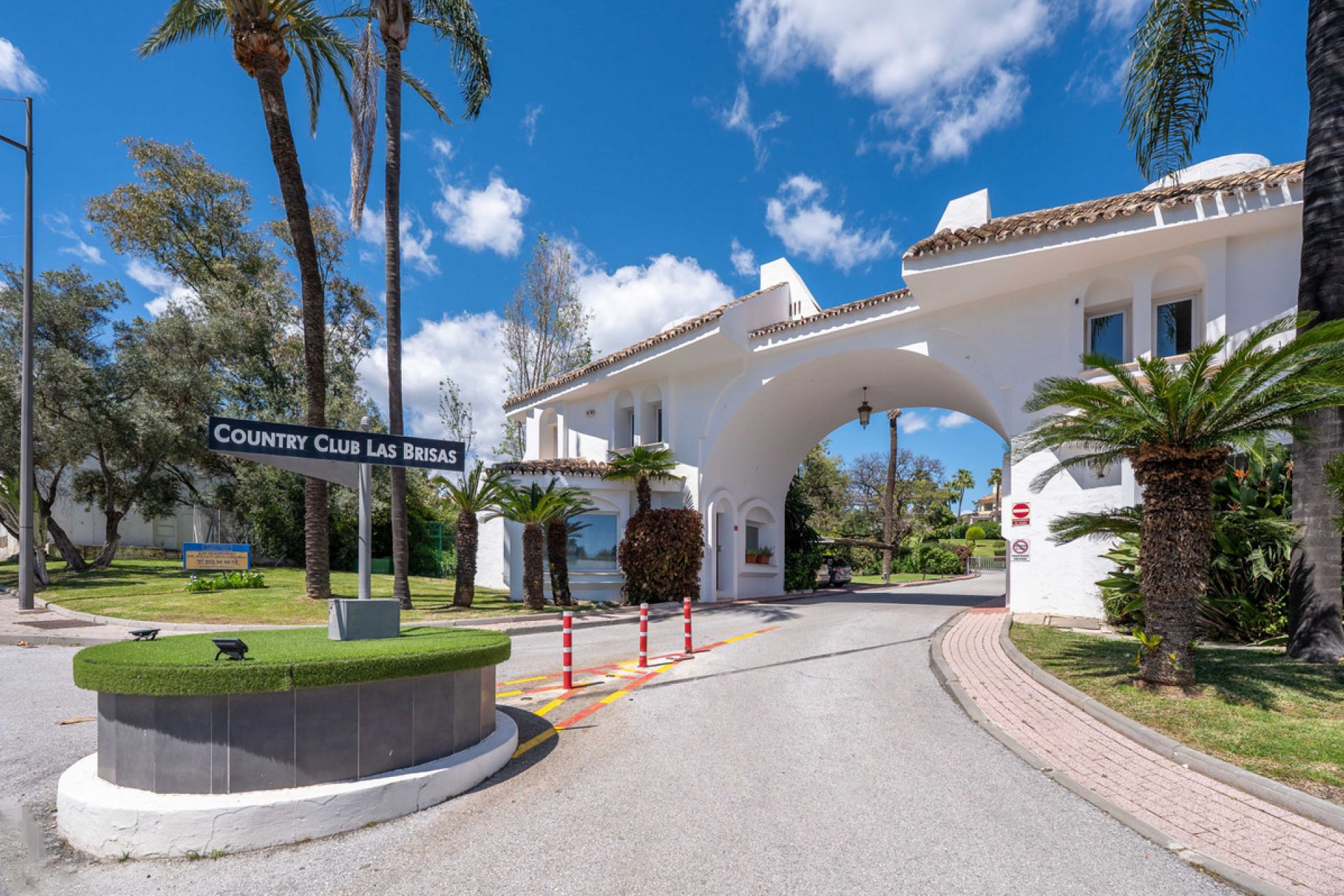 Resale - Ground floor apartment - Marbella - Nueva Andalucia