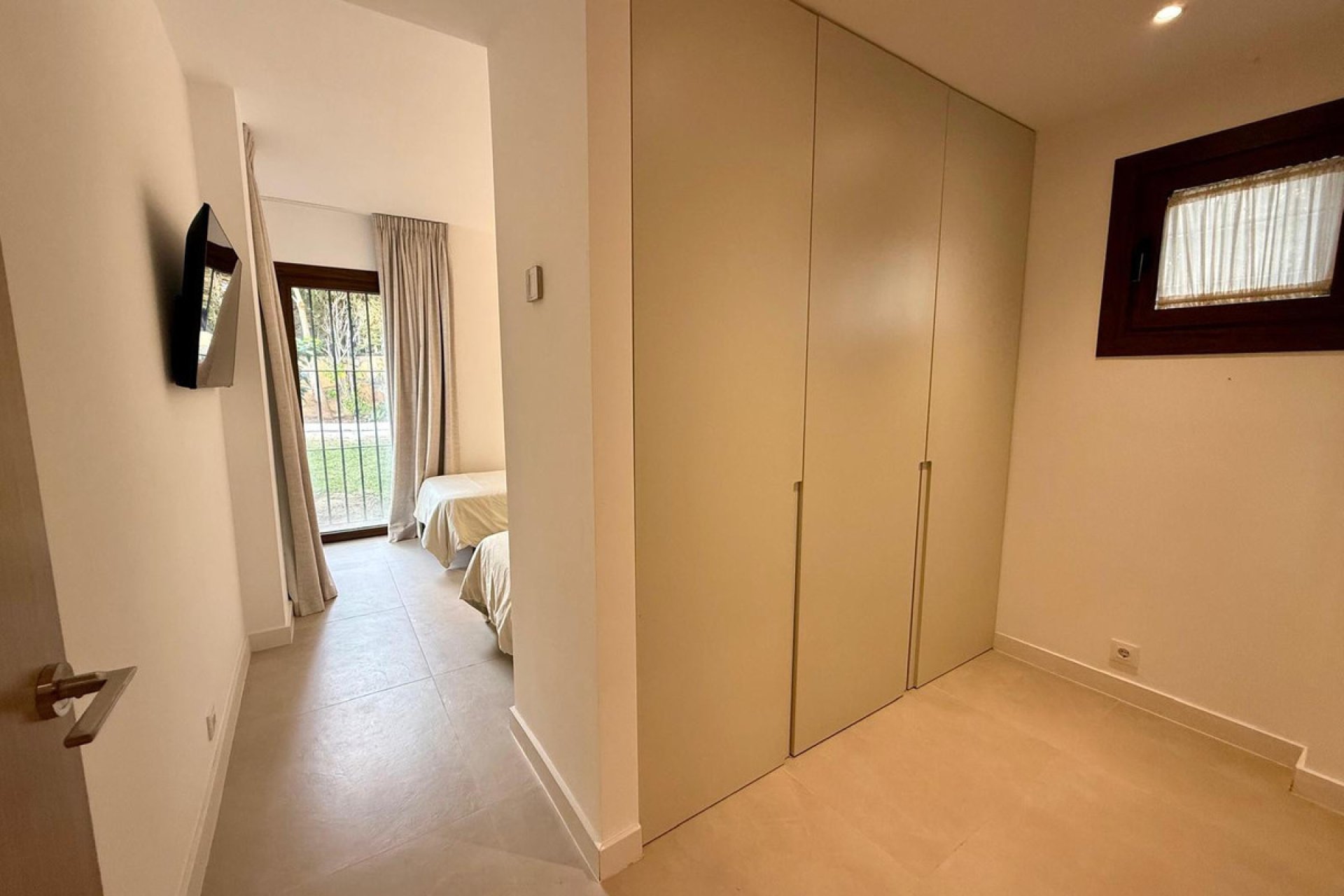 Resale - Ground floor apartment - Marbella - Nueva Andalucia