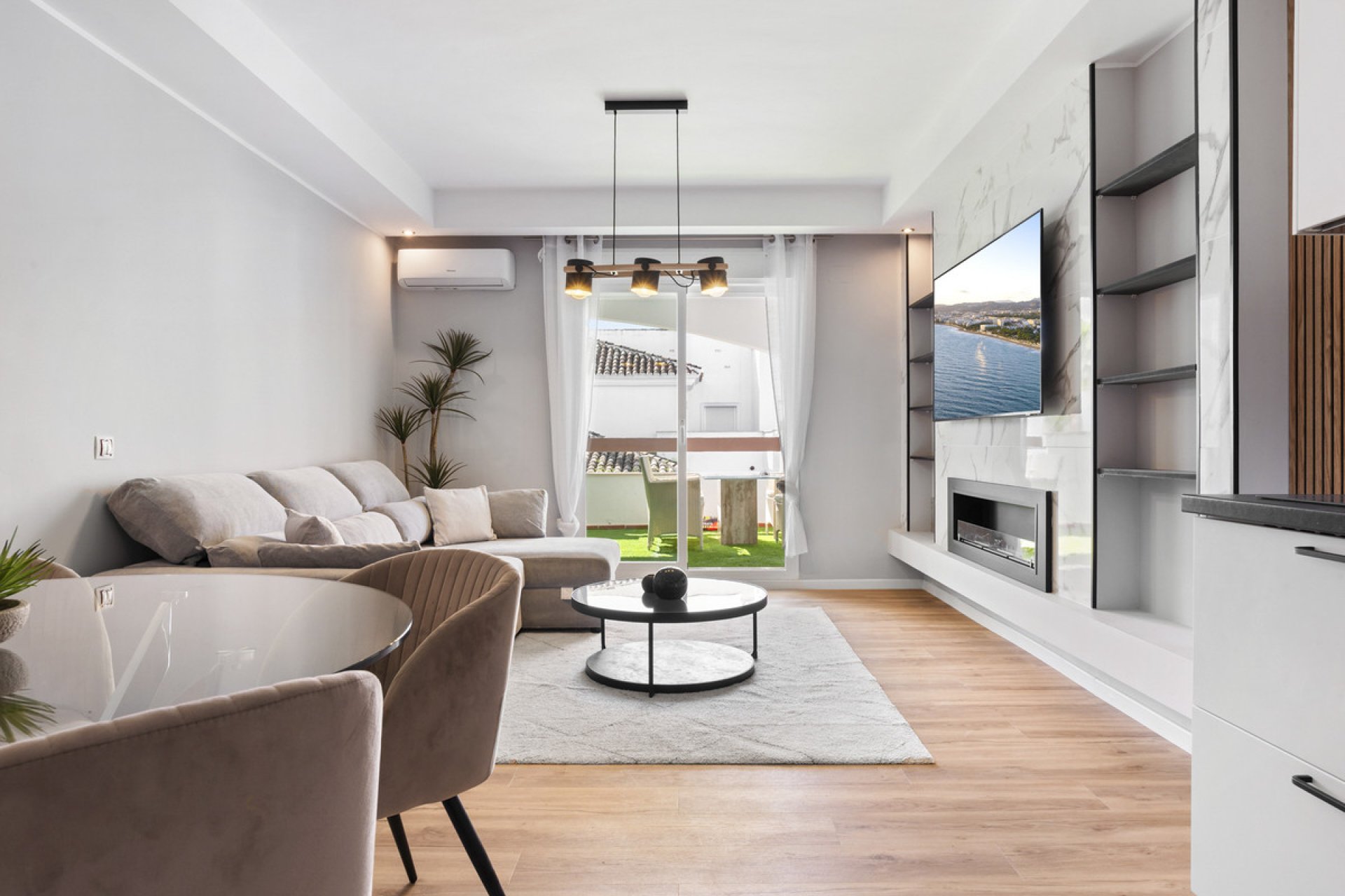 Resale - Ground floor apartment - Marbella - Nueva Andalucia