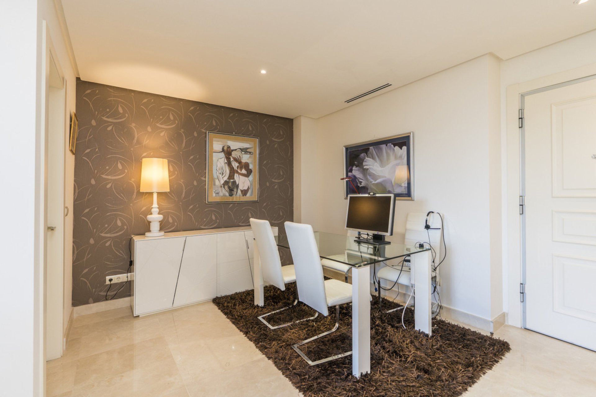 Resale - Ground floor apartment - Marbella - Nueva Andalucia