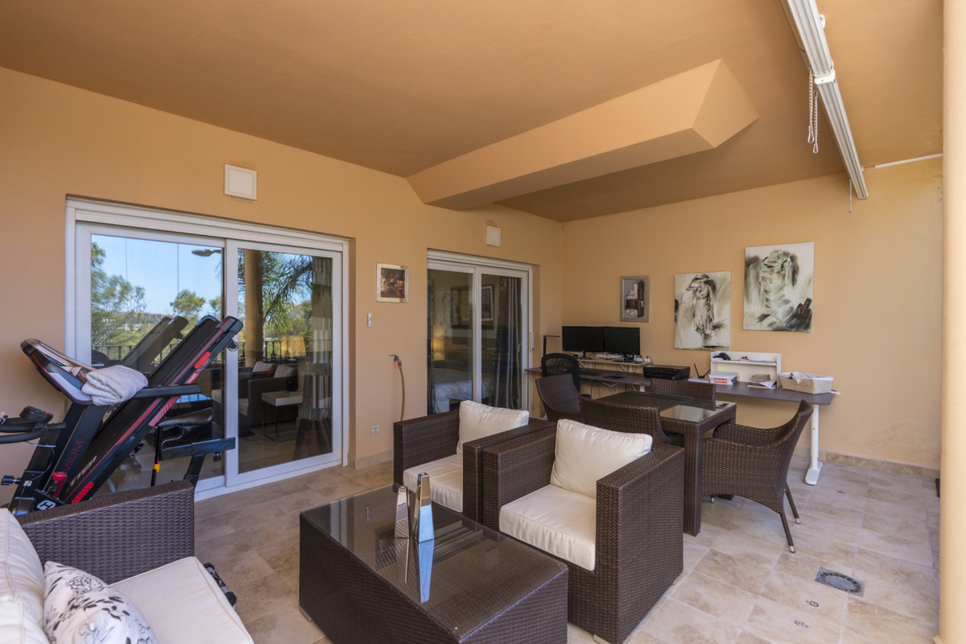 Resale - Ground floor apartment - Marbella - Nueva Andalucia