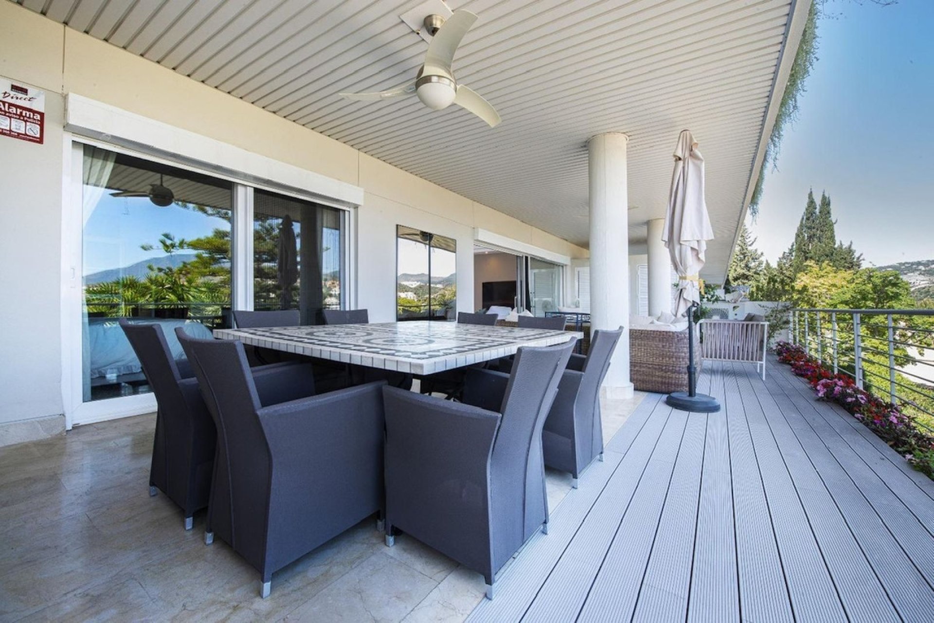 Resale - Ground floor apartment - Marbella - Nueva Andalucia