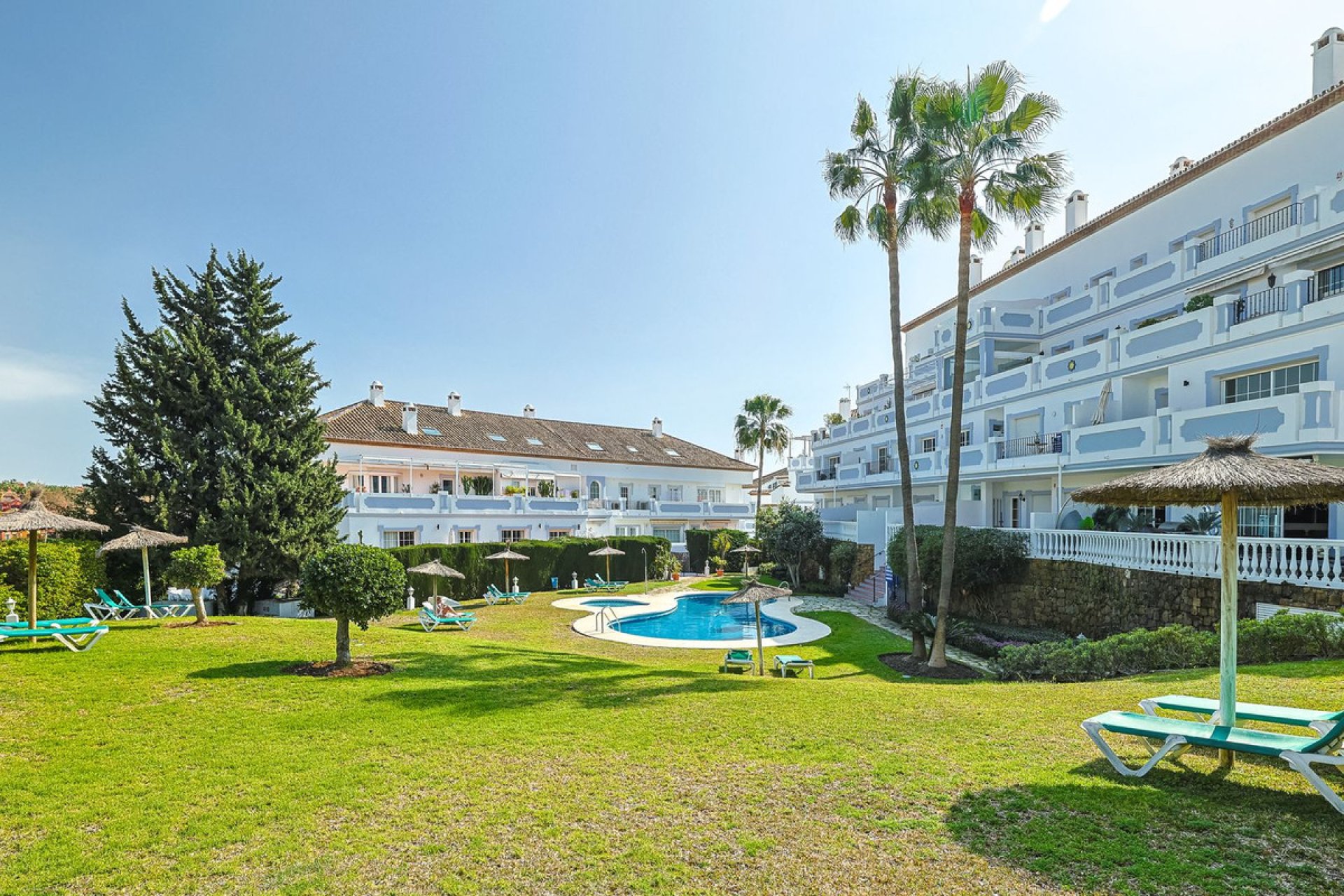 Resale - Ground floor apartment - Marbella - Nueva Andalucia
