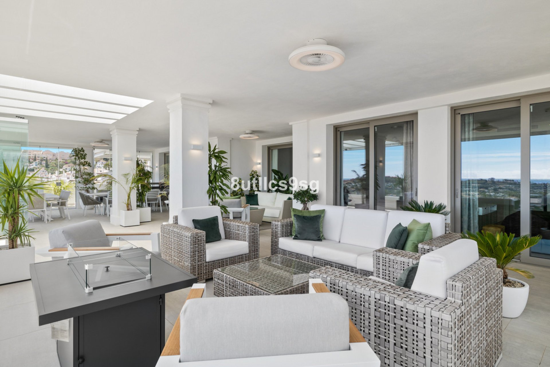 Resale - Ground floor apartment - Marbella - Nueva Andalucia