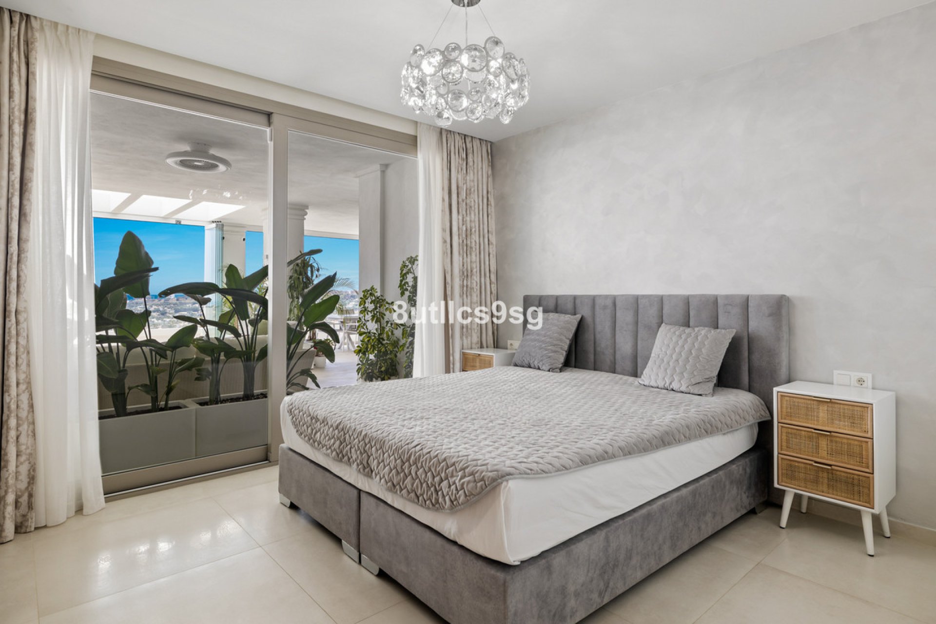 Resale - Ground floor apartment - Marbella - Nueva Andalucia